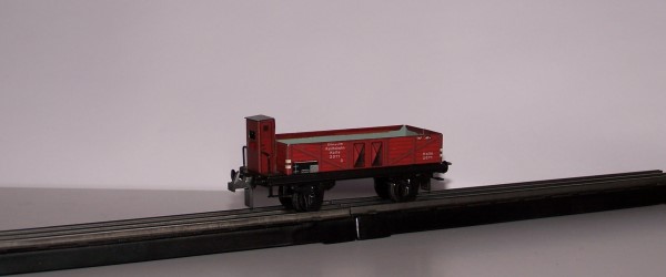 Trix Express Niederbordwagen der Modellreihe mit Bremserhaus