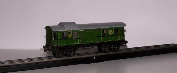 Trix Express, die Fertigungsreihe mit grauen Dach und ohne Fensterumrandungen