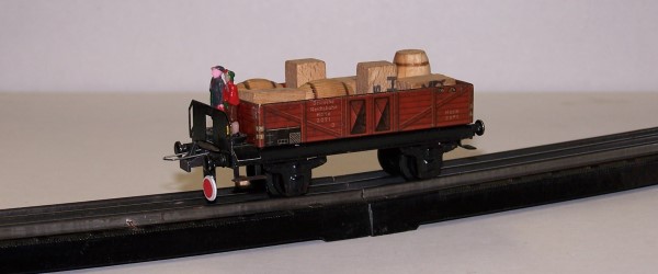Der Trix Niederbordwagen, hier mit Bremserbühne